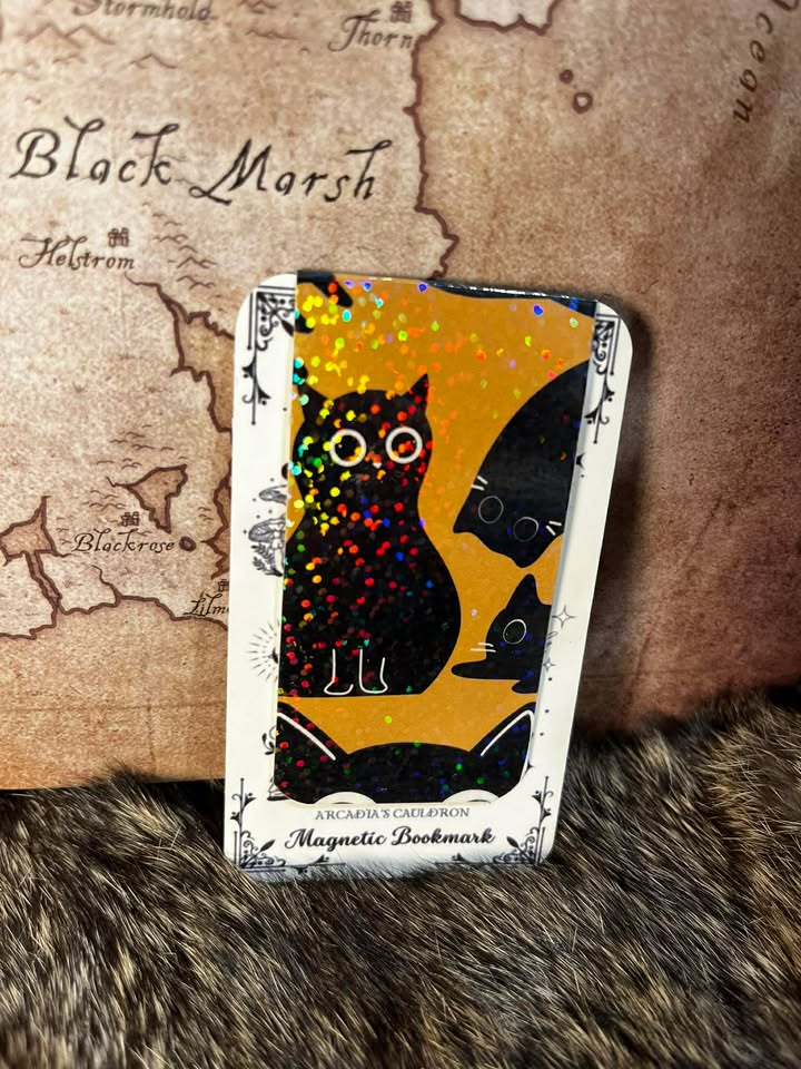 Page Master: A Magnetic Bookmark, Yellow