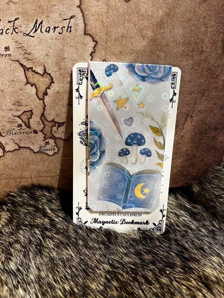 Page Master: A Magnetic Bookmark, Blue