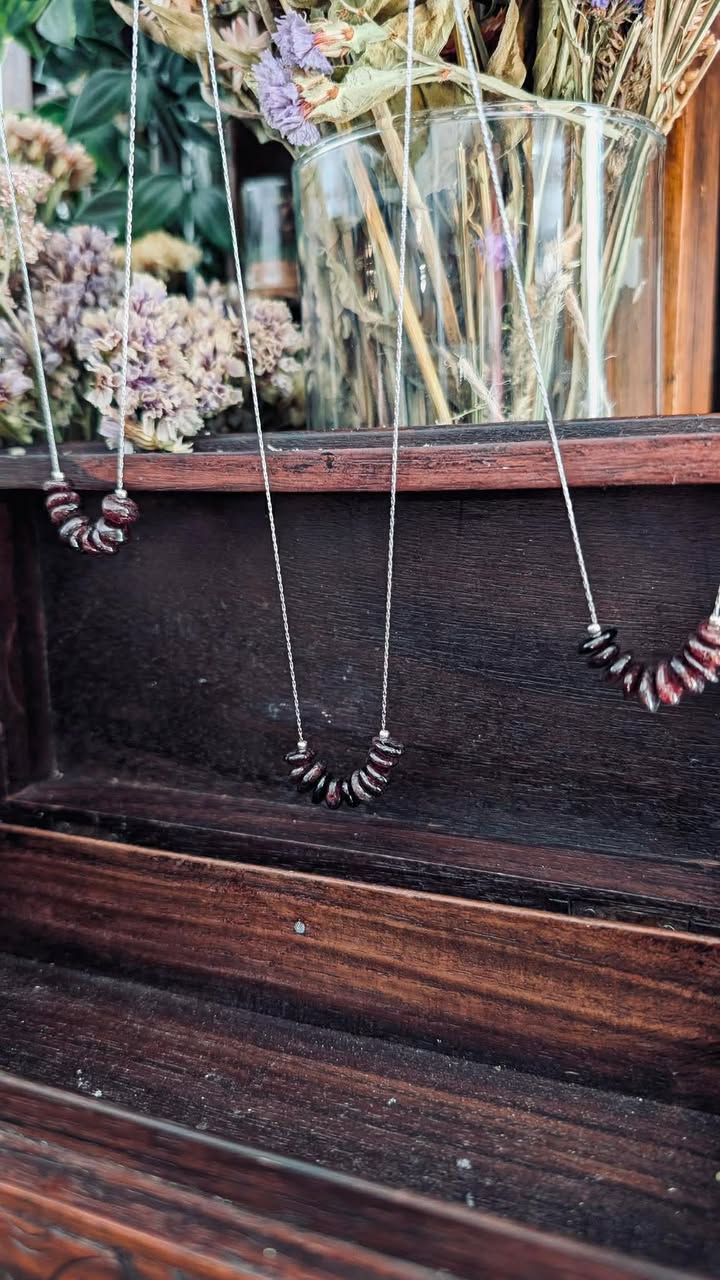 Everyday Charm- A Minimalist Necklace with Polished Semi-Precious Stone Chips