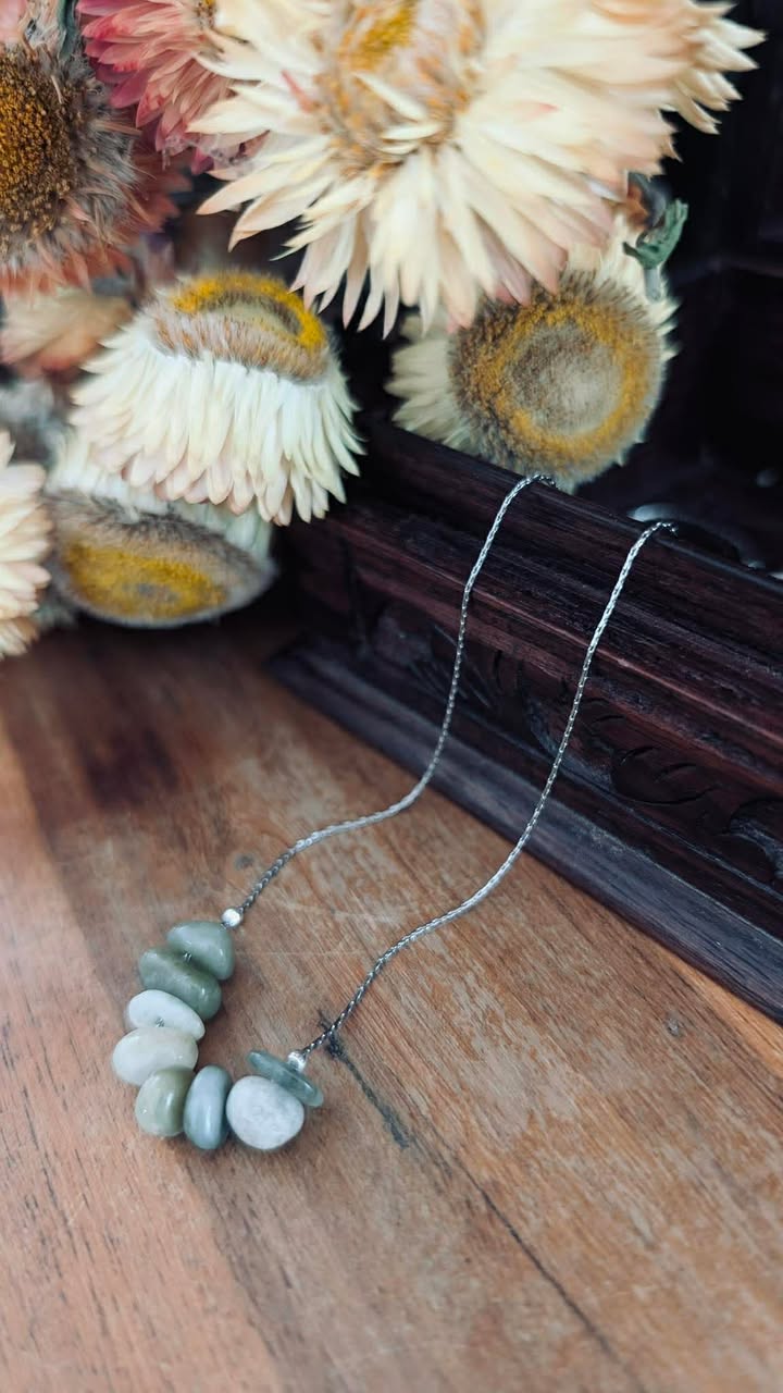 Everyday Charm- A Minimalist Necklace with Polished Semi-Precious Stone Chips