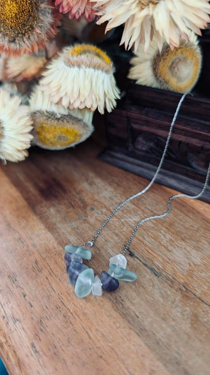 Everyday Charm- A Minimalist Necklace with Polished Semi-Precious Stone Chips