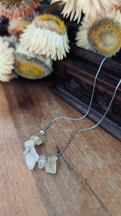 Everyday Charm- A Minimalist Necklace with Polished Semi-Precious Stone Chips