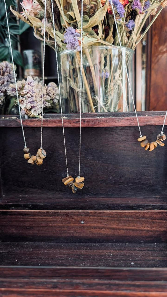 Everyday Charm- A Minimalist Necklace with Polished Semi-Precious Stone Chips