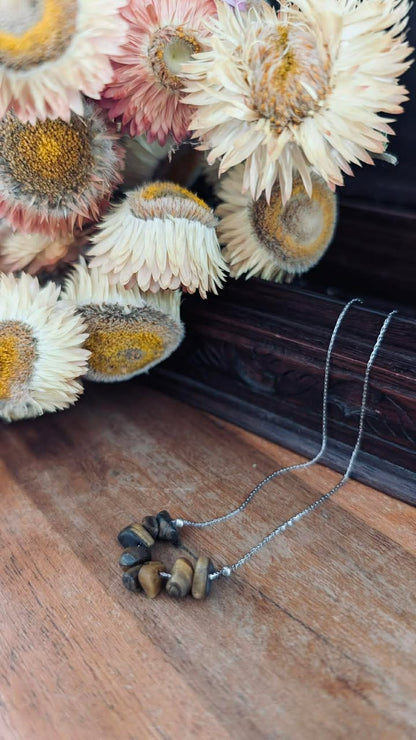 Everyday Charm- A Minimalist Necklace with Polished Semi-Precious Stone Chips