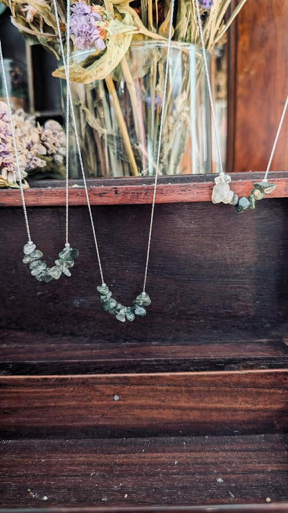 Everyday Charm- A Minimalist Necklace with Polished Semi-Precious Stone Chips